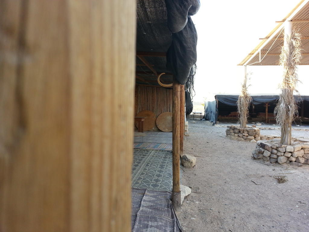 Incense And Spice Route Inn Zofar Стая снимка