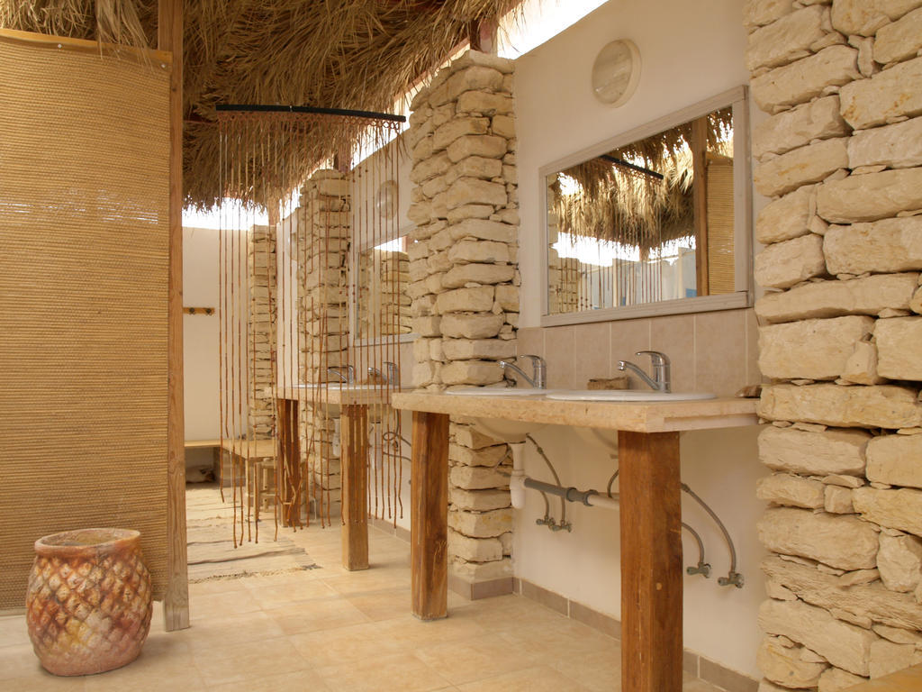 Incense And Spice Route Inn Zofar Екстериор снимка