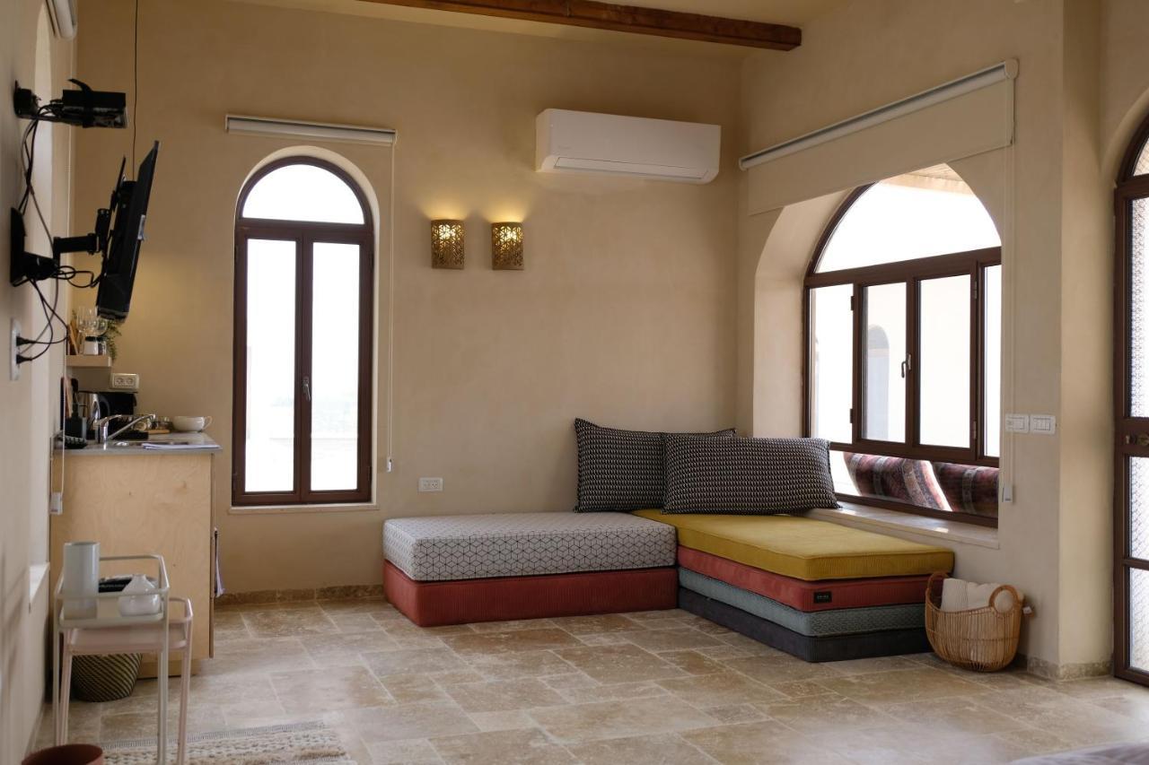 Incense And Spice Route Inn Zofar Екстериор снимка